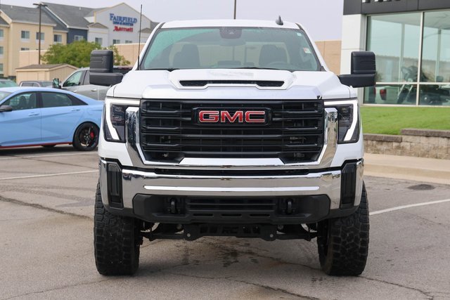2024 Gmc Sierra Pro photo 2