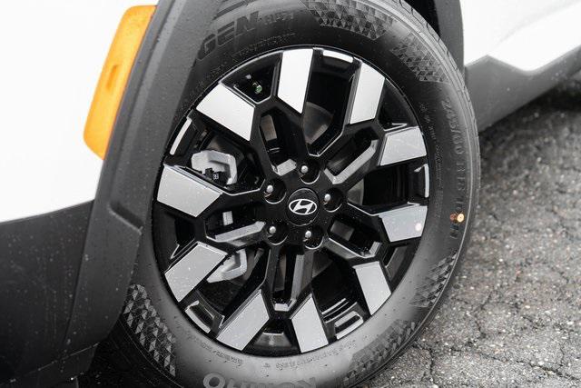 2025 Hyundai Santa Cruz SEL Activity photo 2
