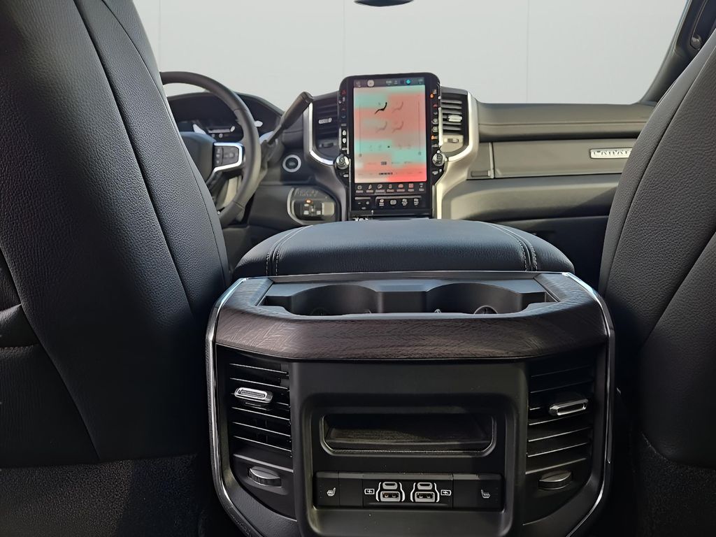 2025 Ram 2500 Laramie photo 29