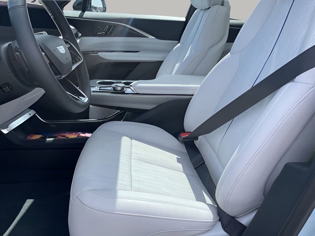 2025 Cadillac Lyriq Sport photo 19