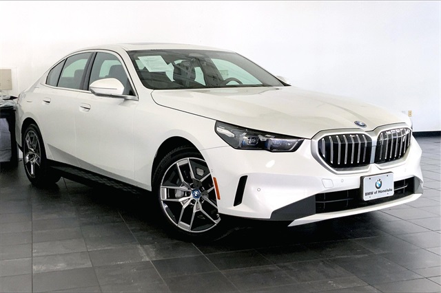 Used 2024 BMW i5 Base with VIN WBY33FK00RCR35369 for sale in Honolulu, HI