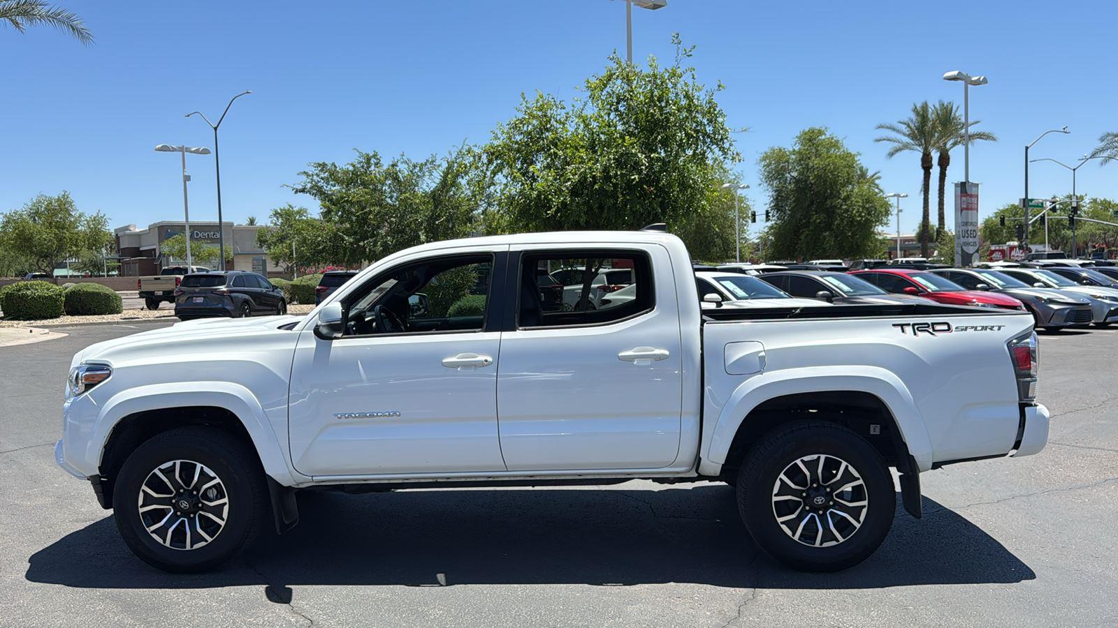 2022 Toyota Tacoma TRD Sport photo 3