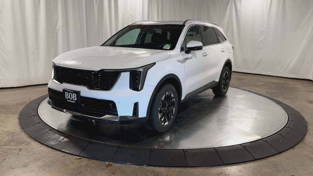 2026 Kia Sorento S photo 3