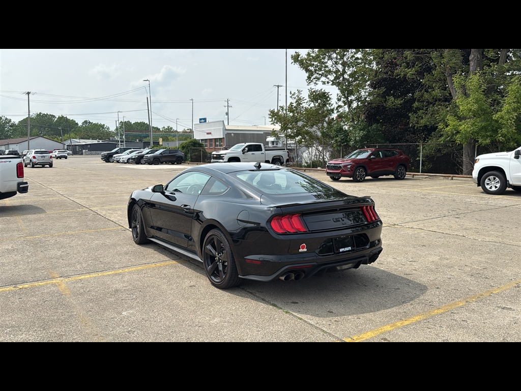 2023 Ford Mustang GT photo 2