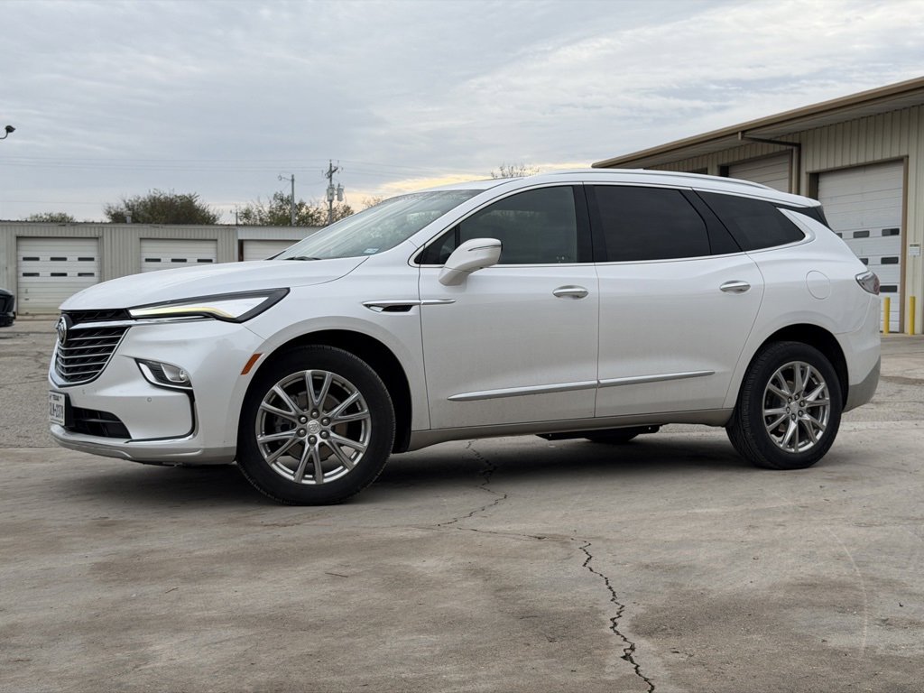 2022 Buick Enclave Premium's photo