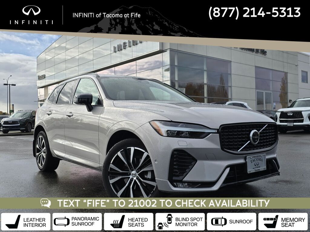 2023 Volvo XC60 Plus's photo
