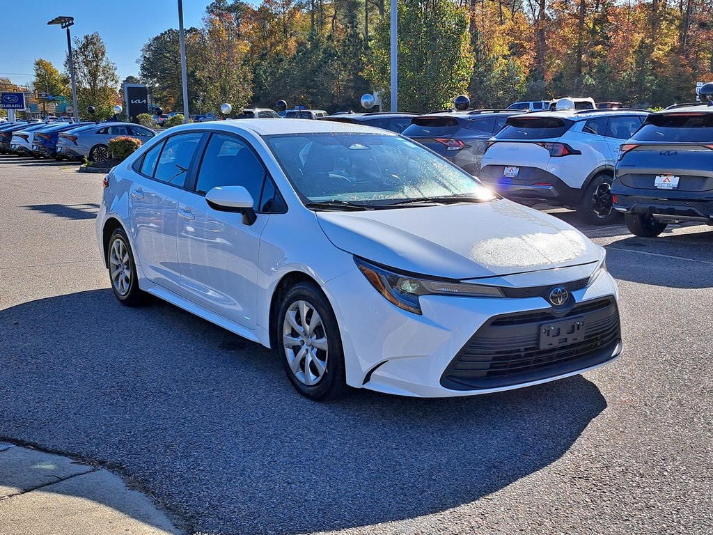 2023 Toyota Corolla LE photo 4