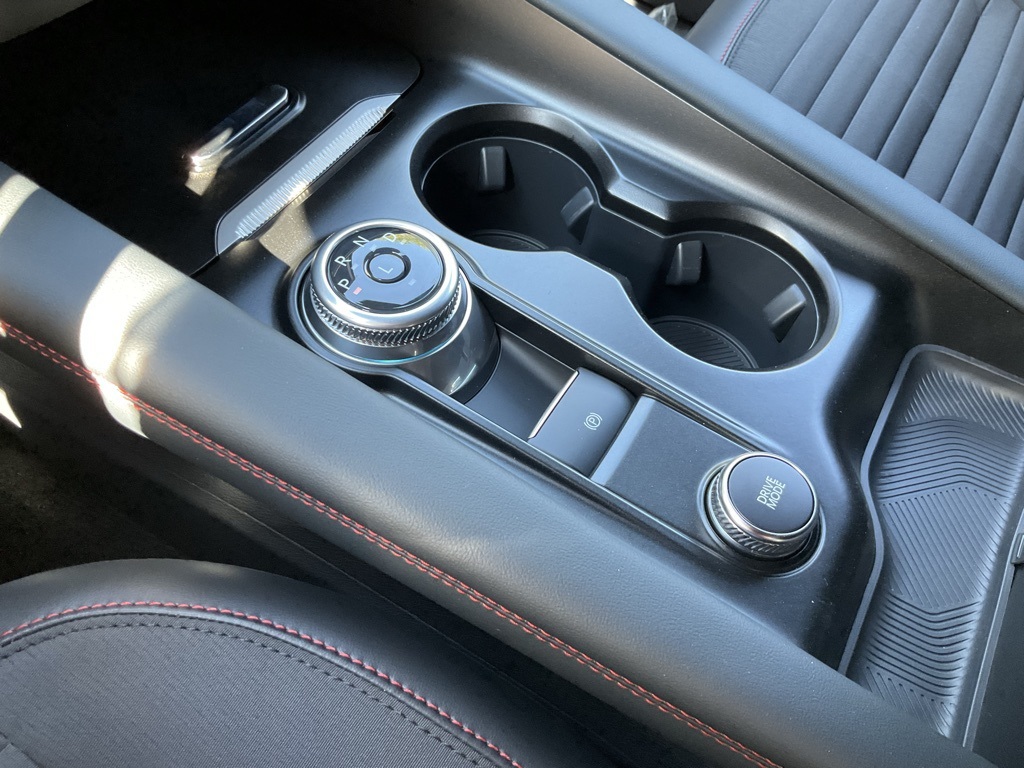 2025 Ford Explorer ST-Line photo 11