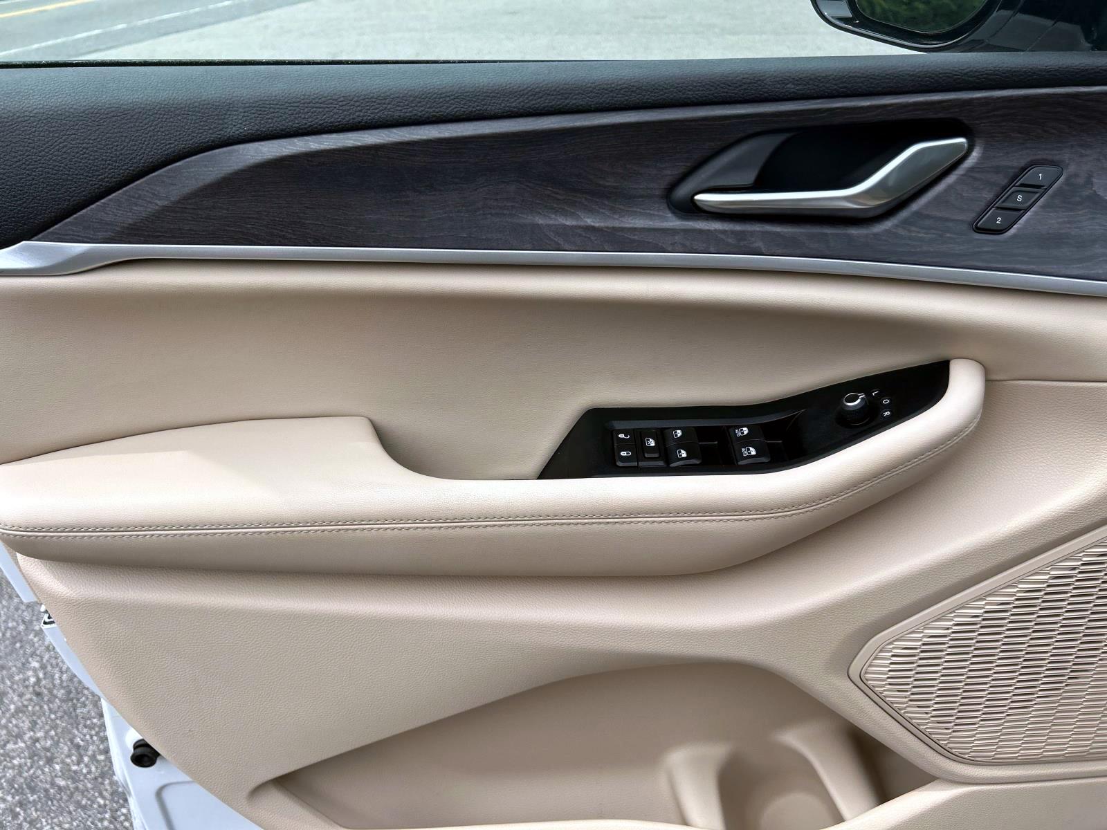 2023 Jeep Grand Cherokee Limited photo 13