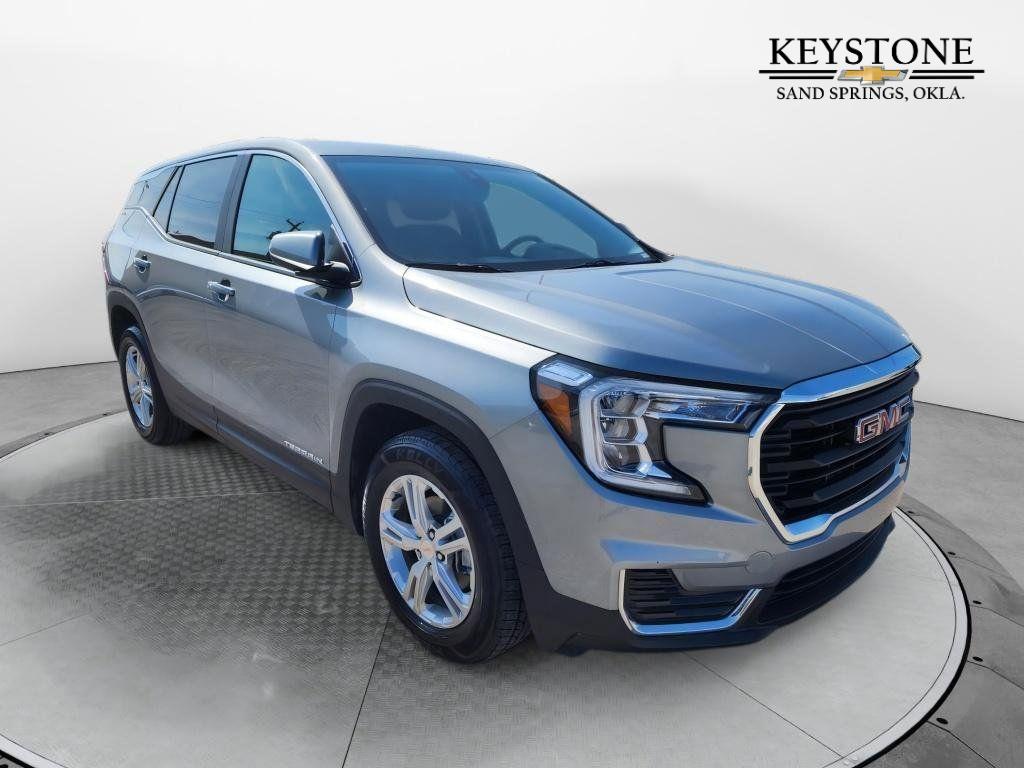 2024 GMC Terrain SLE's photo