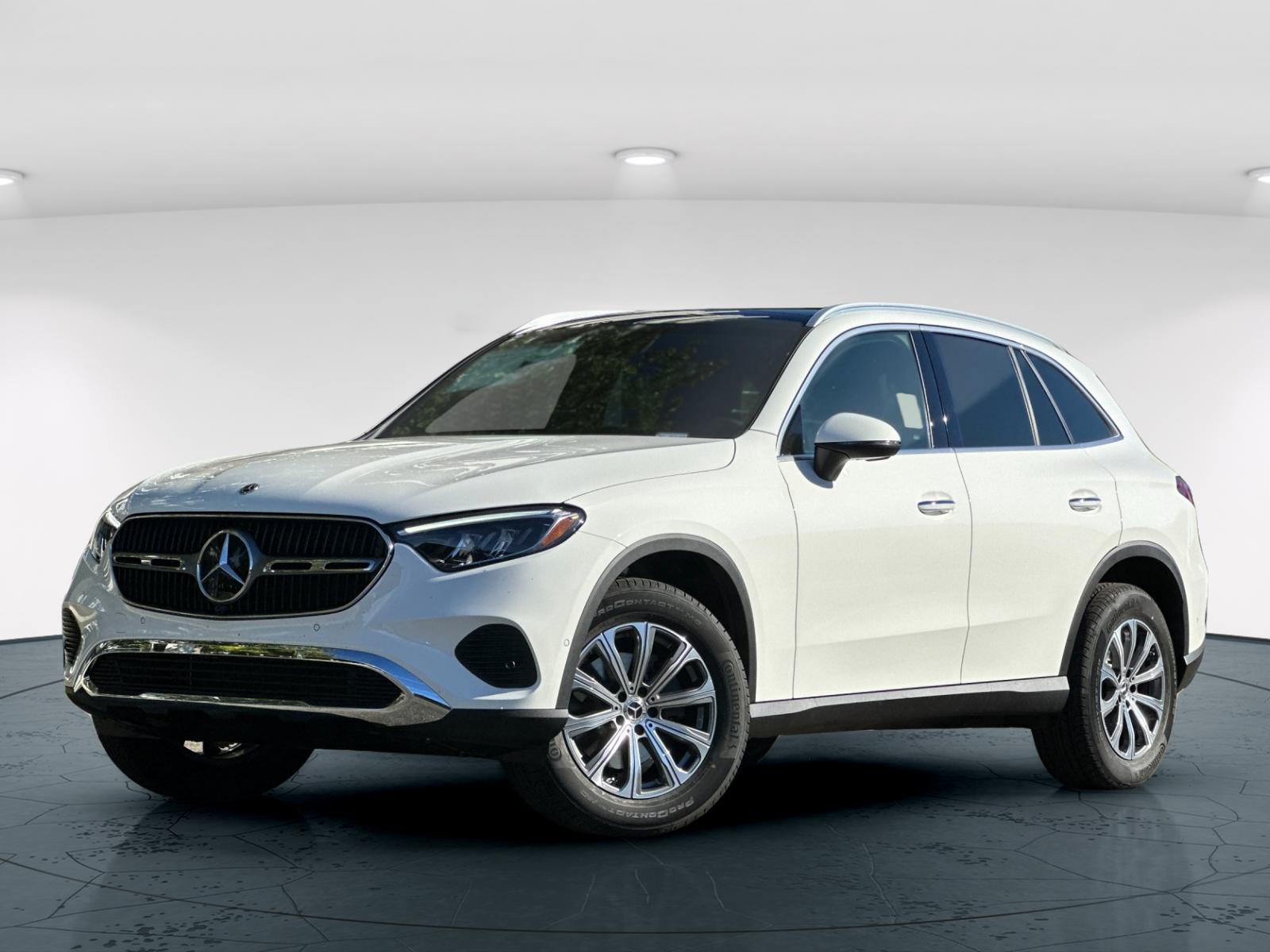 2026 Mercedes Benz GLC 300 4MATIC photo 3