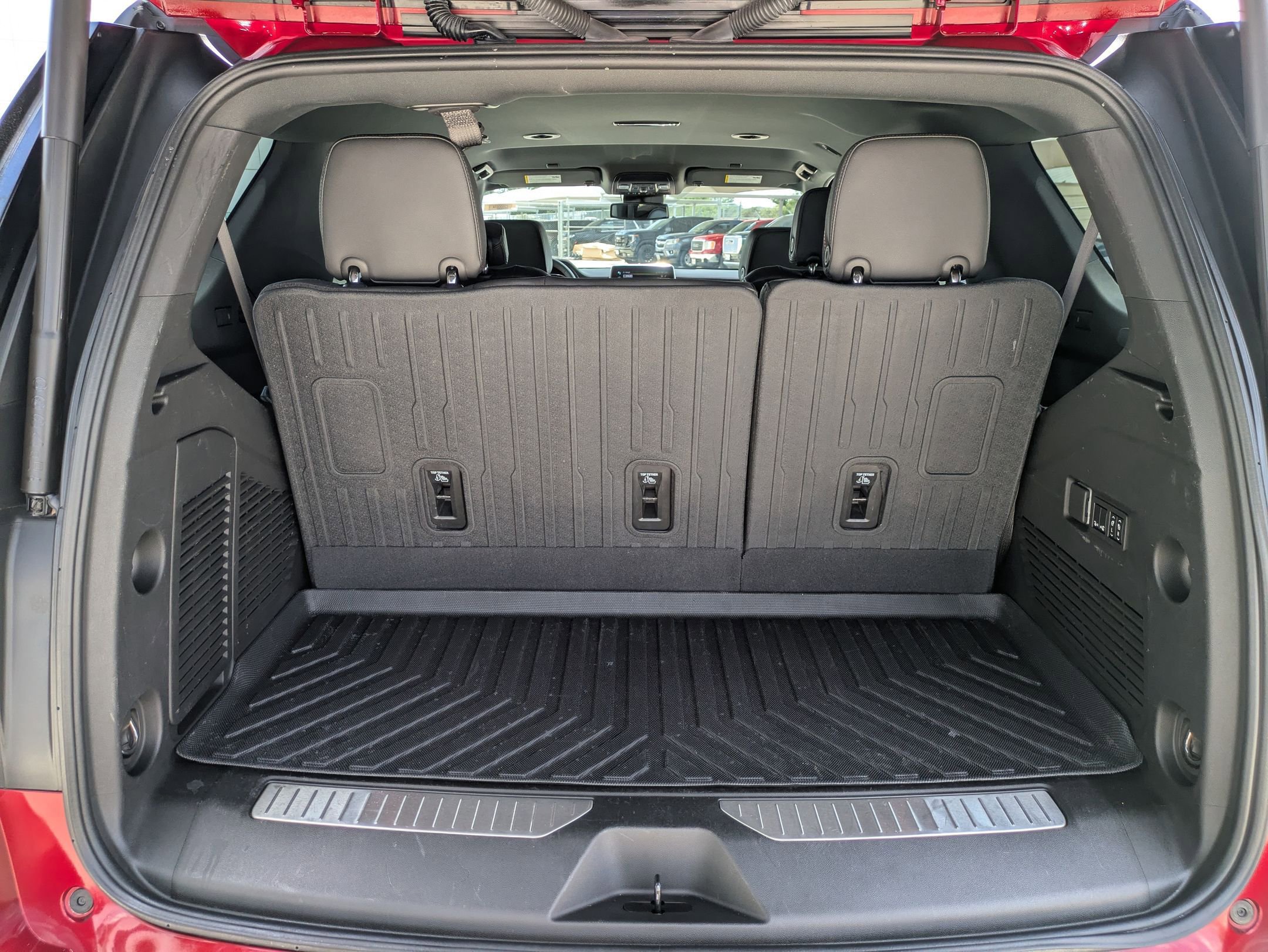 2023 Chevrolet Tahoe RST photo 24