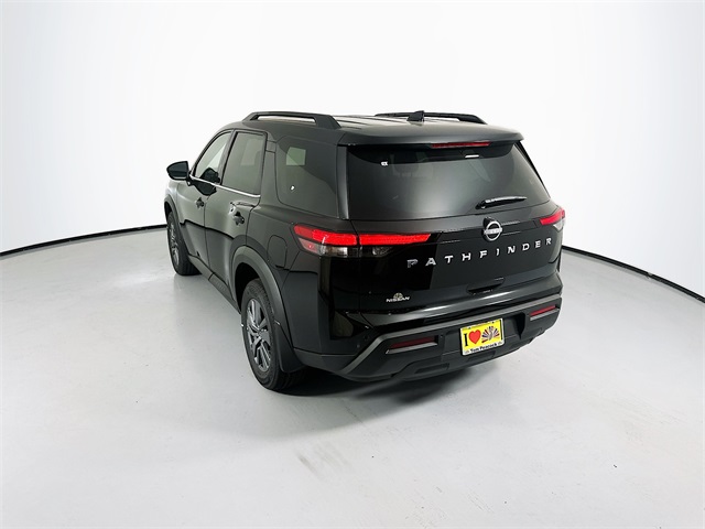 2025 Nissan Pathfinder SV photo 2