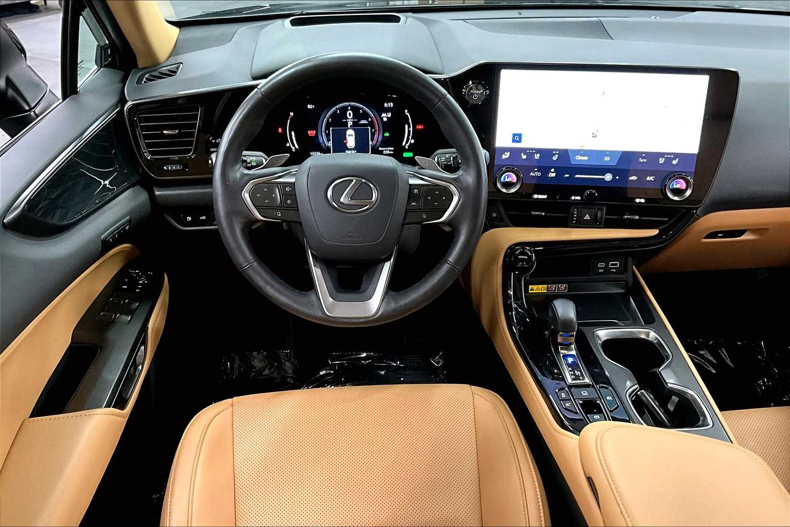 2025 Lexus NX Premium AWD photo 5