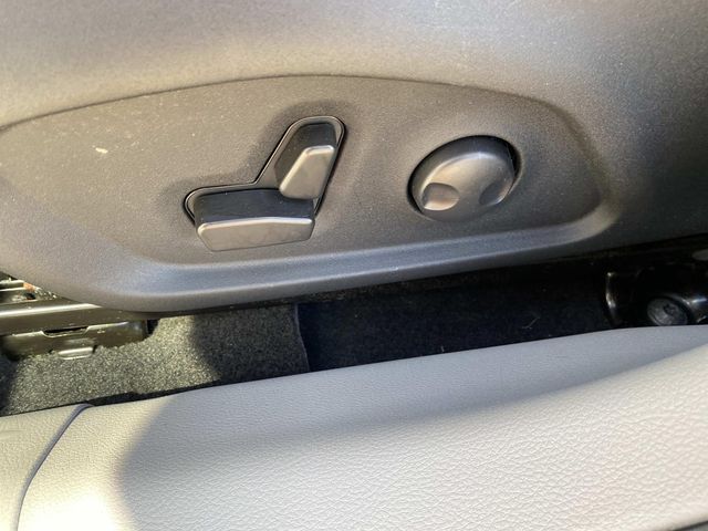 2022 Jeep Compass Latitude photo 20