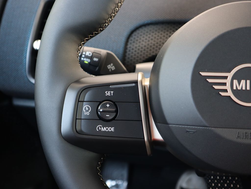 2025 Mini Countryman photo 10