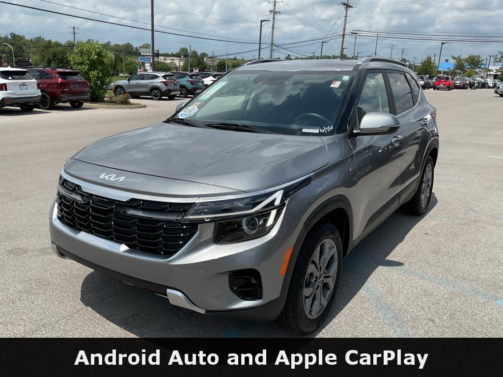 2024 Kia Seltos S photo 3