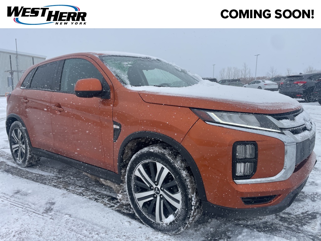 2020 Mitsubishi Outlander Sport ES's photo
