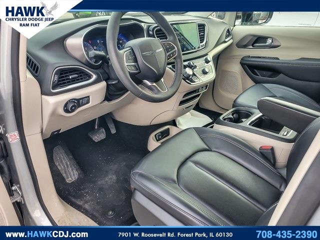 2024 CHRYSLER PACIFICA - Image 9