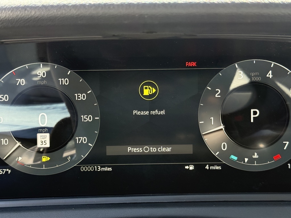 2026 Land Rover Range Rover Velar SE photo 16
