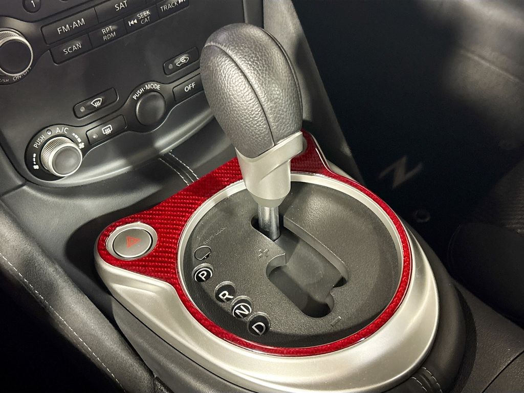 2011 Nissan 370Z Touring photo 16