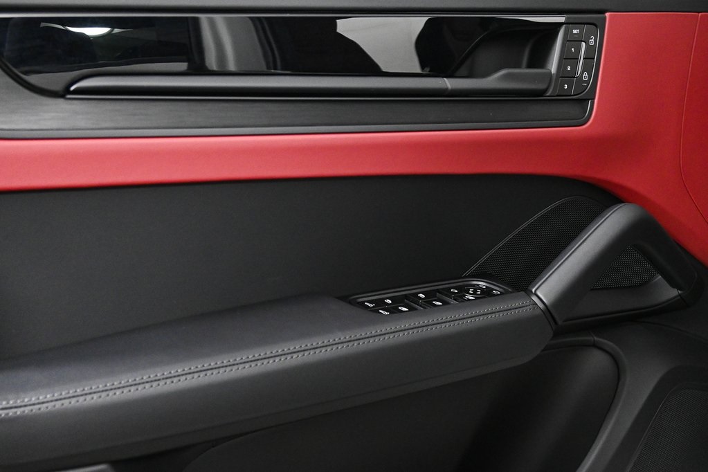 2026 Porsche Cayenne GTS Coupe photo 6
