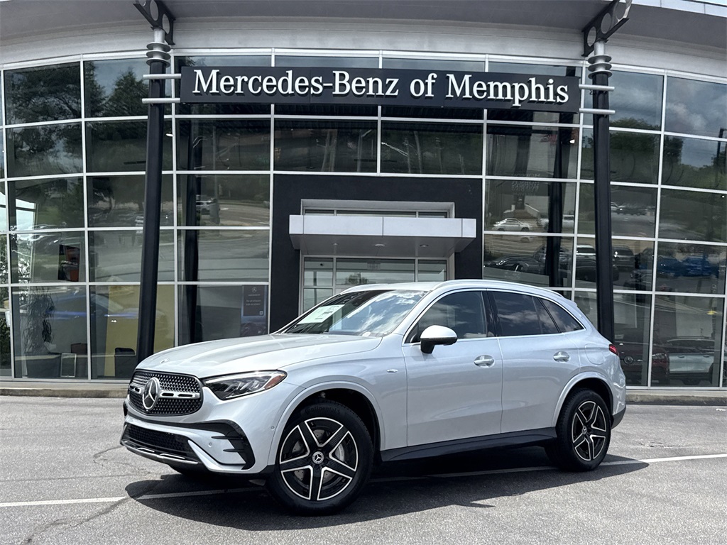 2025 Mercedes-Benz GLC Base's photo