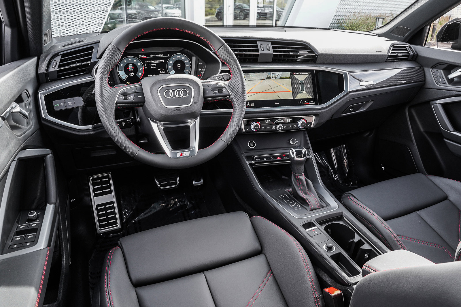 2025 Audi Q3 S line Premium Plus photo 4
