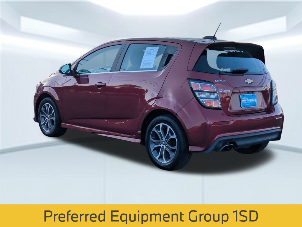 2017 Chevrolet Sonic LT photo 3