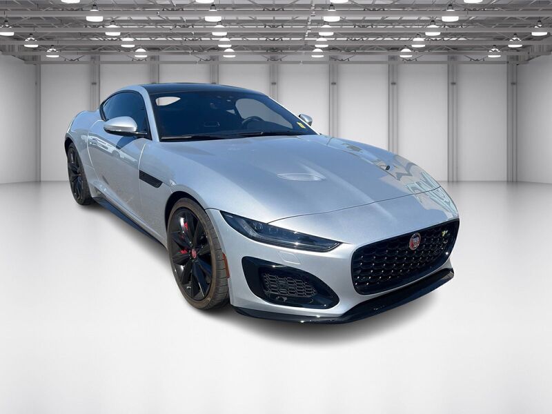 2023 Jaguar F-TYPE R photo 3