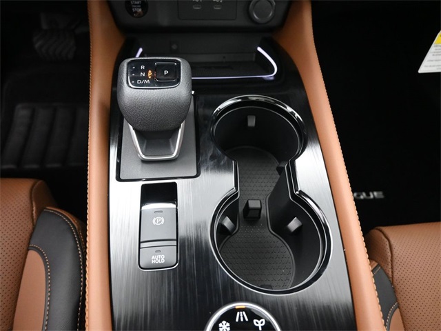 2026 Nissan Rogue Platinum photo 3