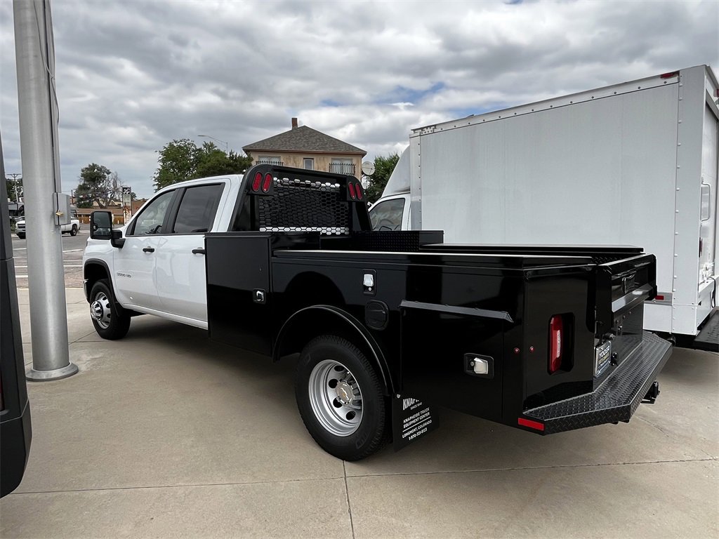 2025 Chevrolet Silverado 3500HD Work Truck photo 3