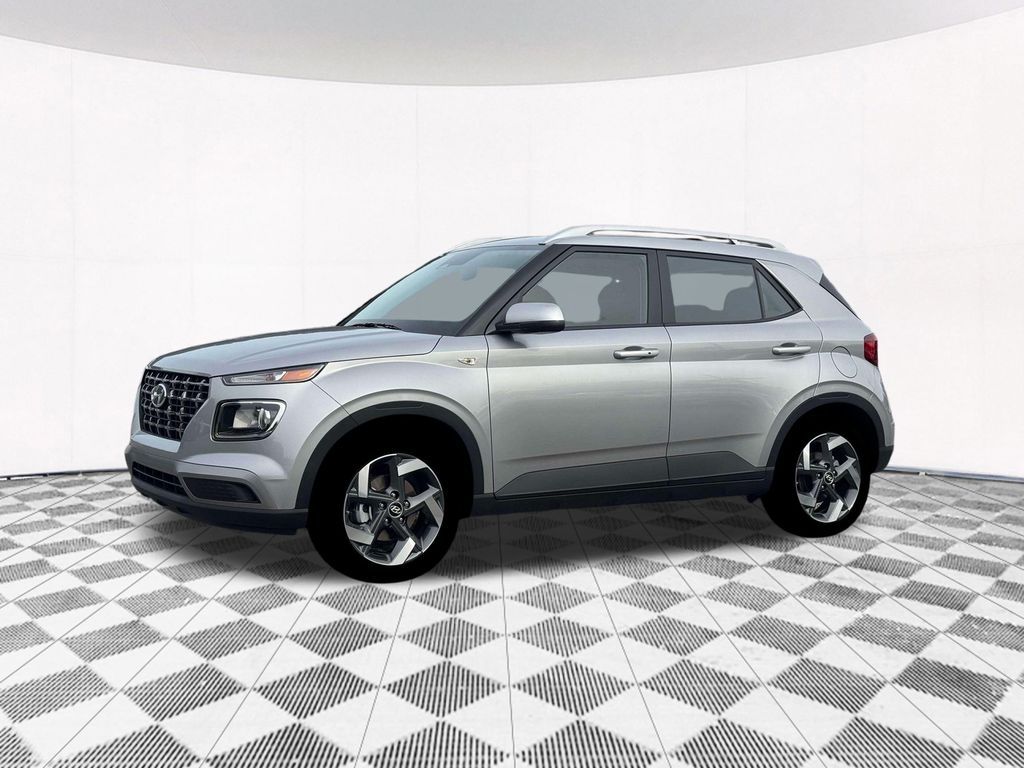 2026 Hyundai Venue SEL photo 2