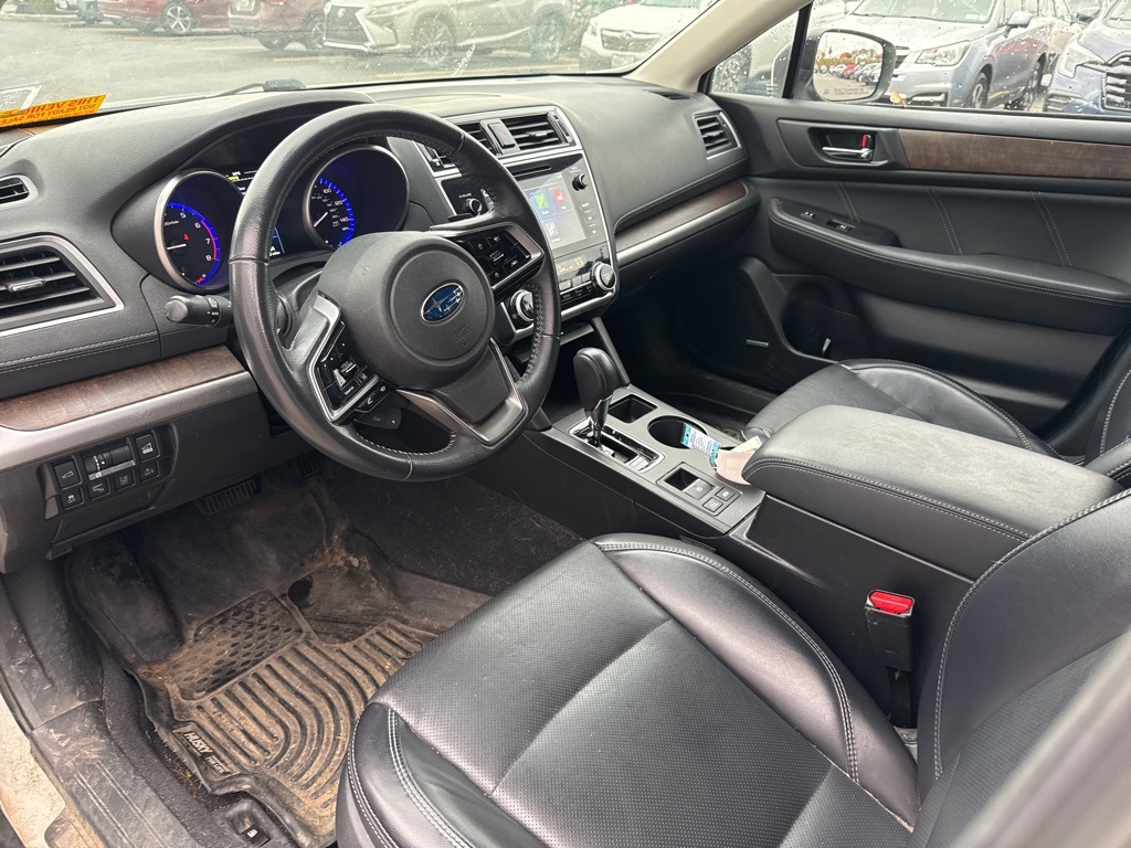 2018 Subaru Outback 2.5i Limited photo 2