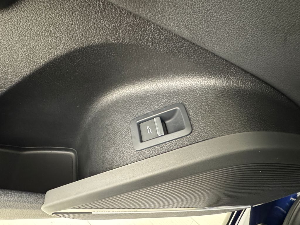 2021 Audi Q5 45 Premium Plus photo 28