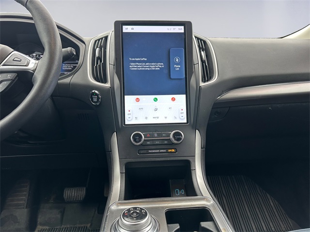 2024 Ford Edge SEL photo 11