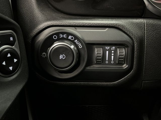2020 Jeep Wrangler Unlimited Sport Altitude photo 21