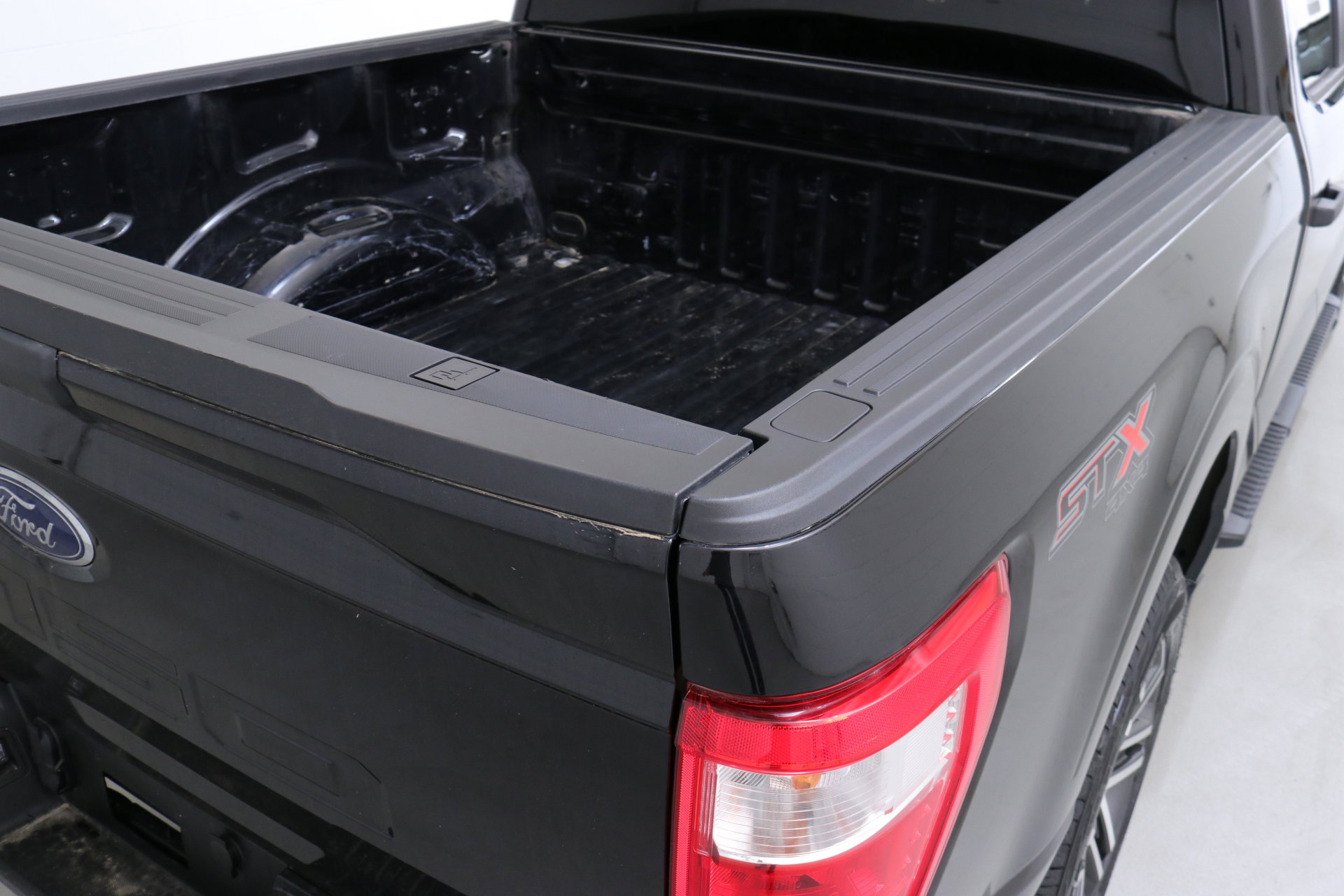 2022 Ford F-150 XL photo 5