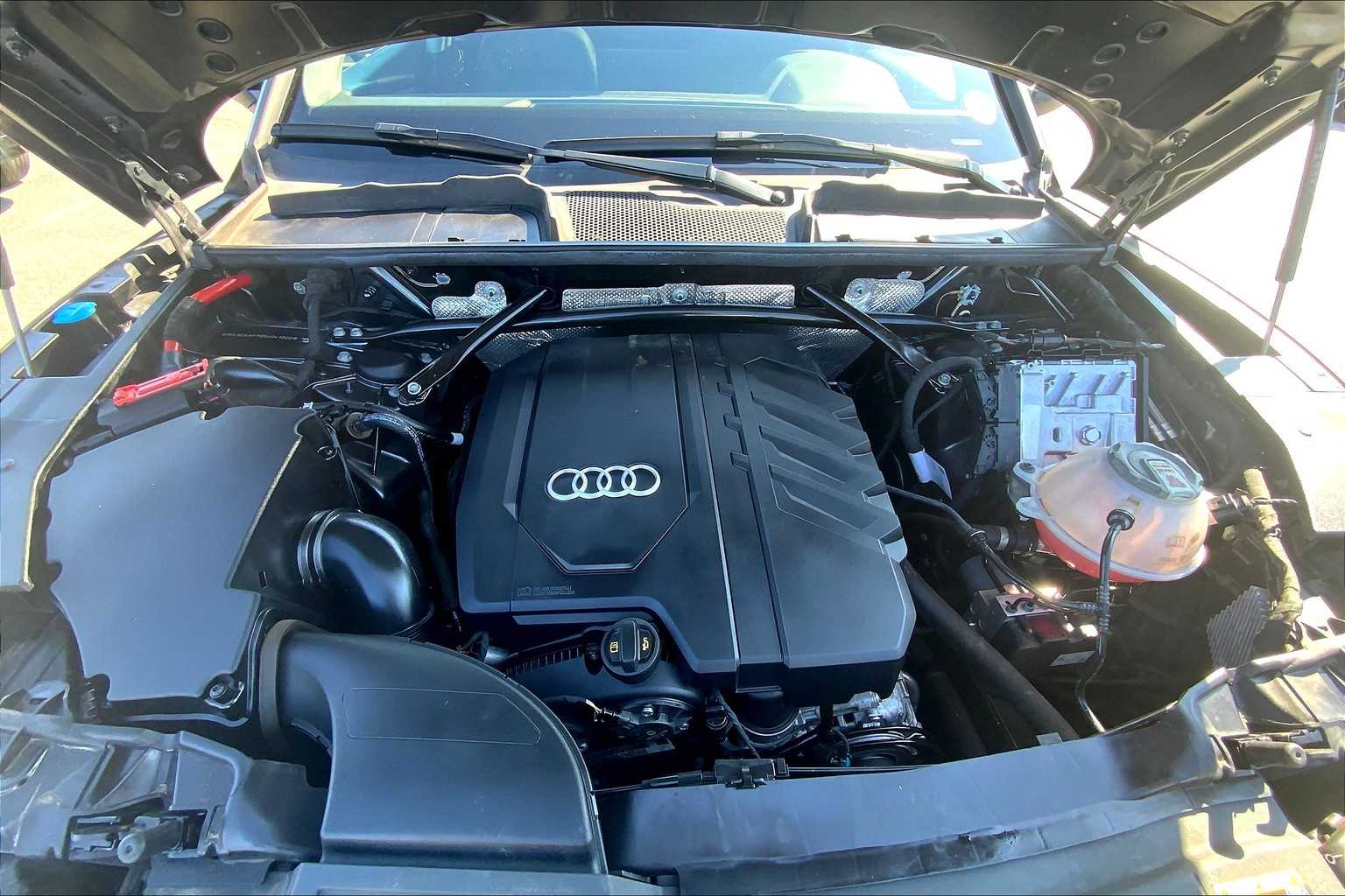 2022 Audi Q5 S line Premium Plus photo 29