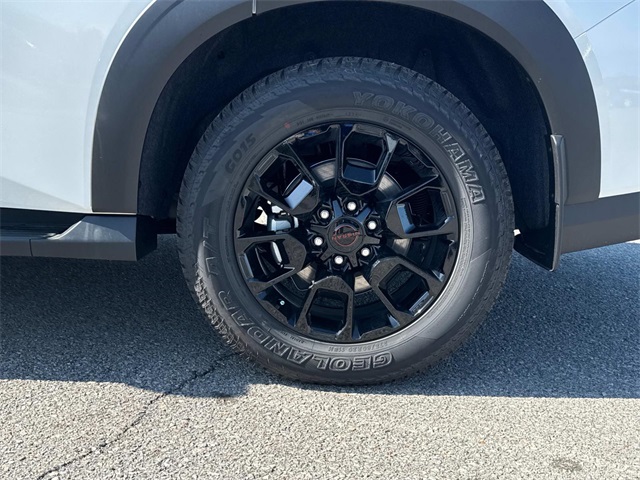 2025 Nissan Armada photo 12