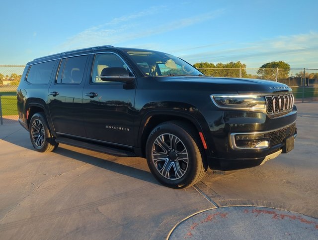 2024 Jeep Wagoneer L Series II's photo