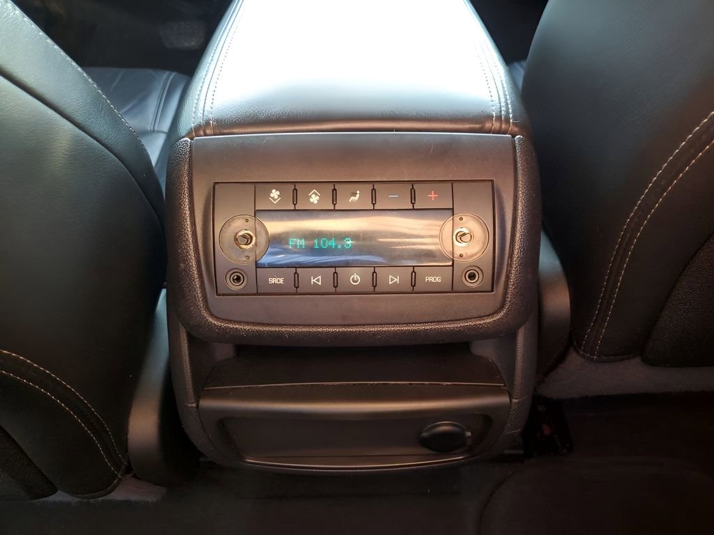 2013 Chevrolet Traverse 2LT photo 18