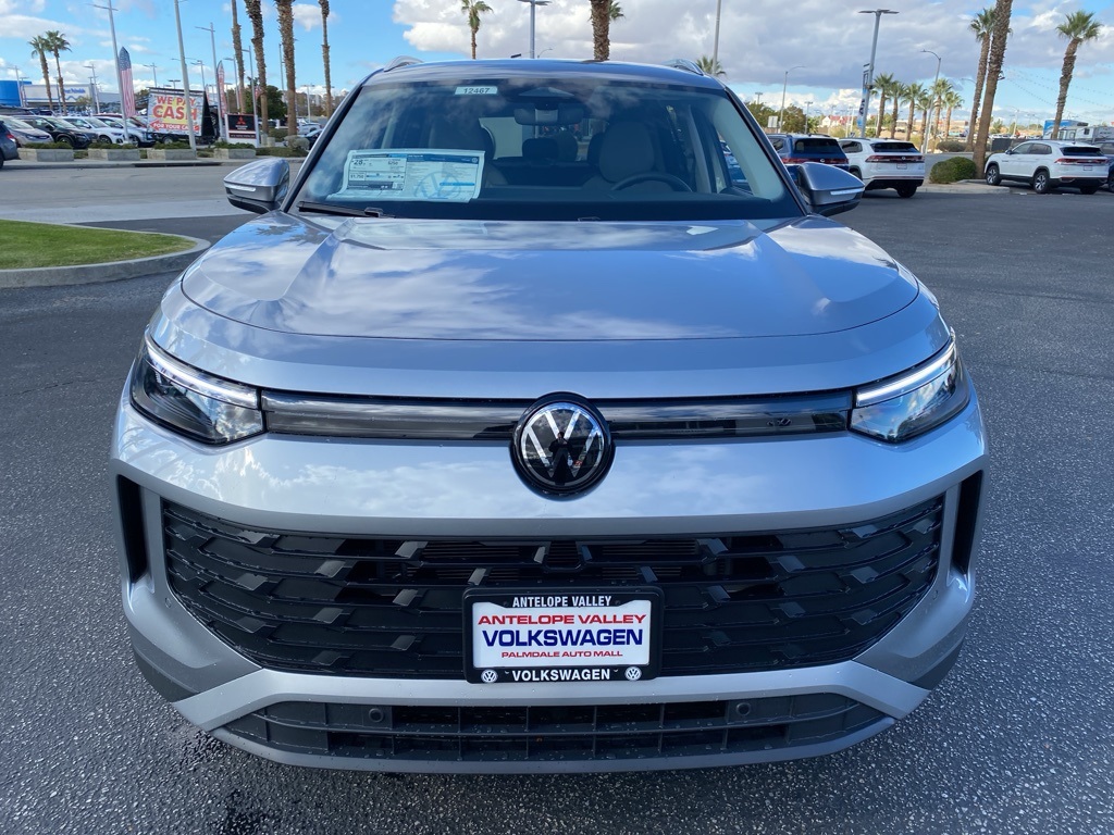 2026 Volkswagen Tiguan SE photo 2