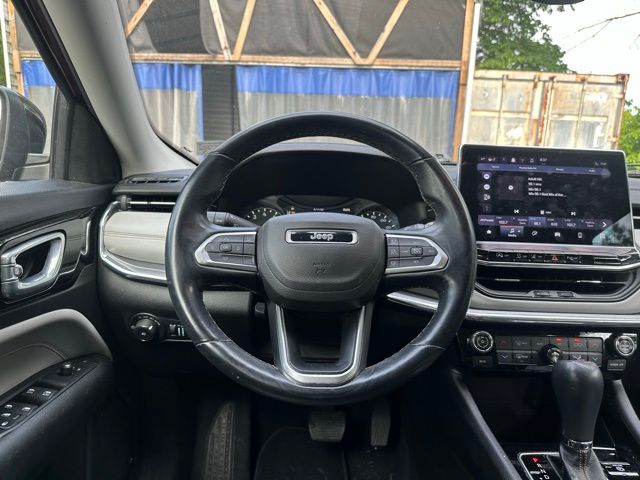 2022 Jeep Compass Limited photo 18