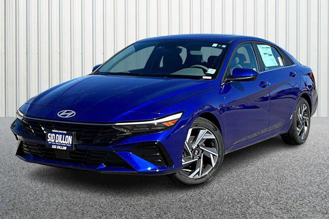 2025 Hyundai Elantra SEL's photo