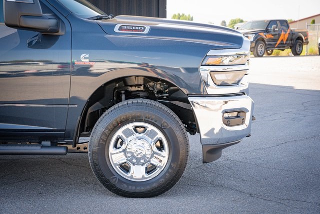 2025 Ram 3500 Tradesman photo 5