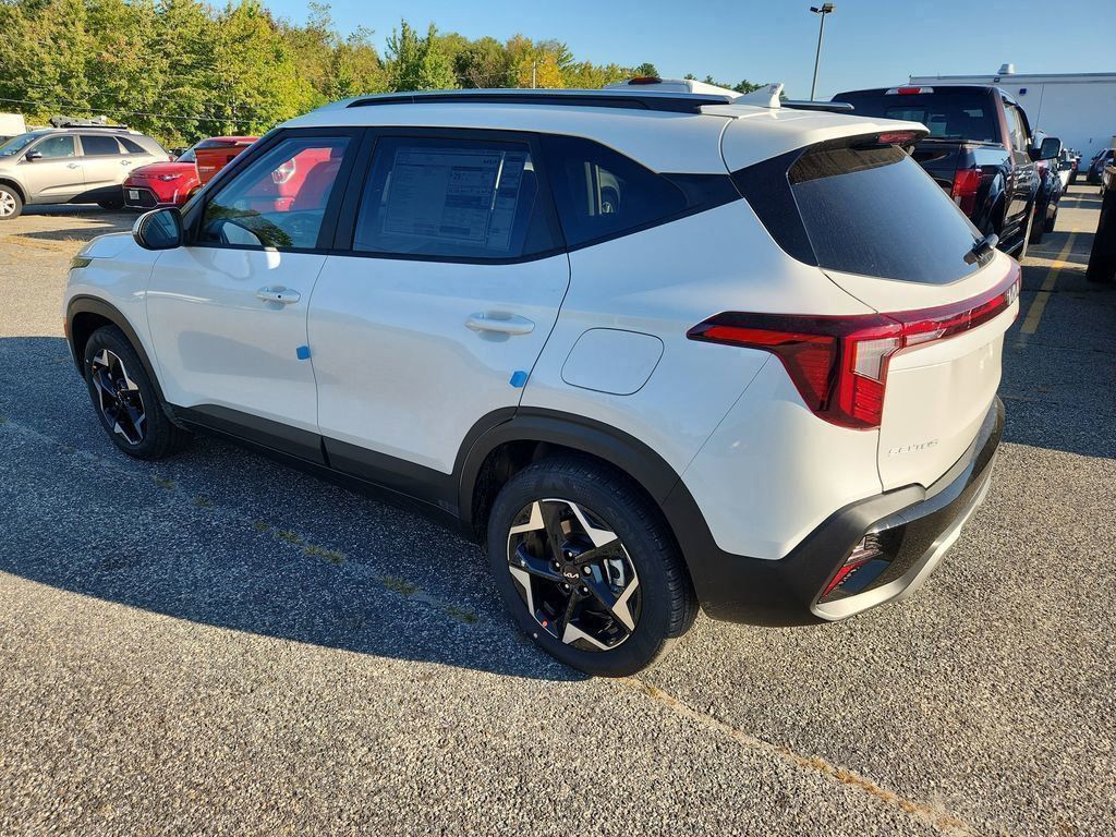 2026 Kia Seltos S photo 3