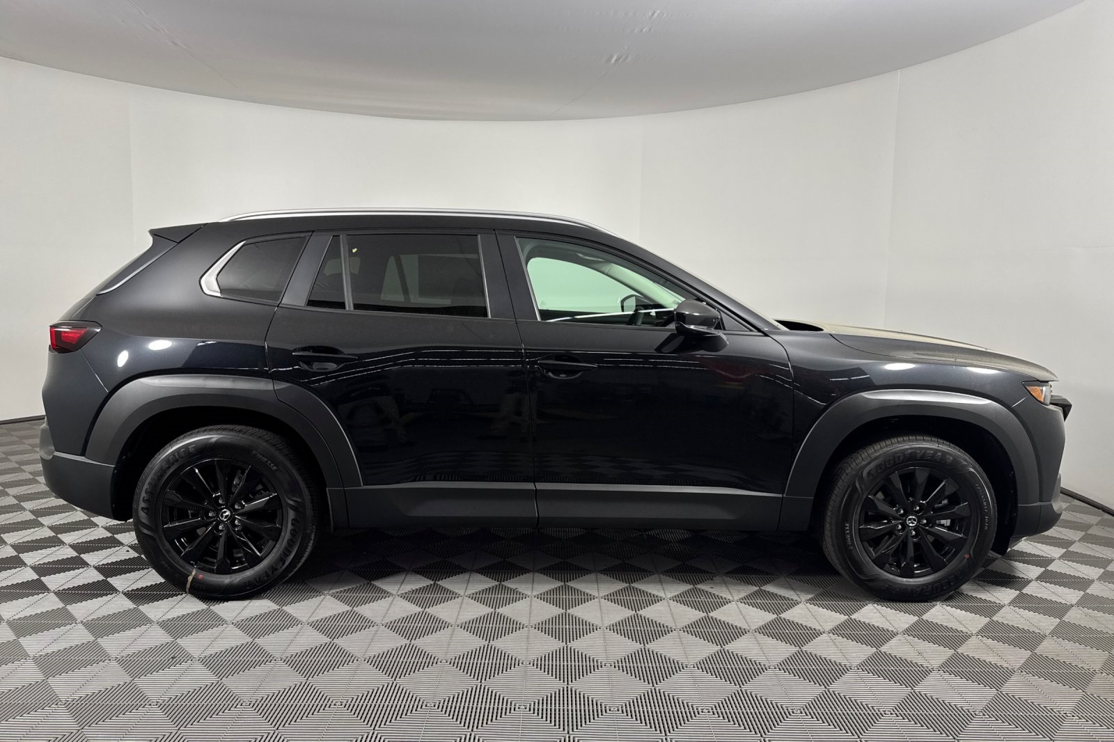 2025 Mazda CX-50 2.5 S Premium photo 3