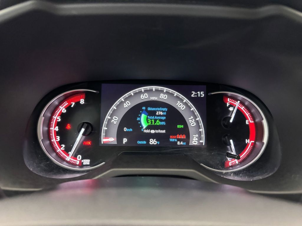 2024 Toyota RAV4 XLE photo 15