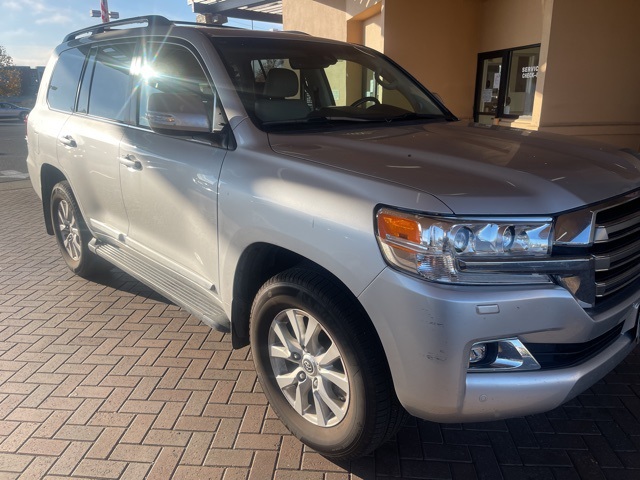 2017 Toyota Land Cruiser